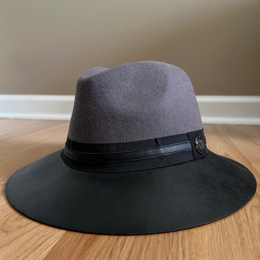 Vince Camuto Wool hat
